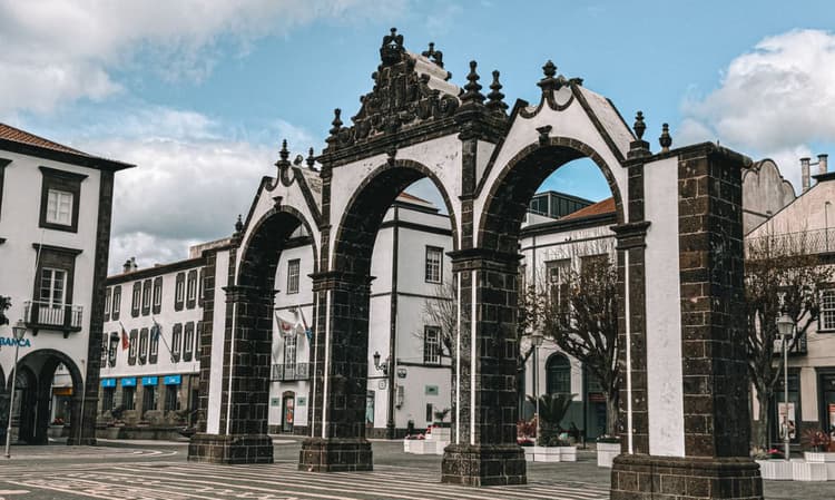 Igreja histórica em São Miguel